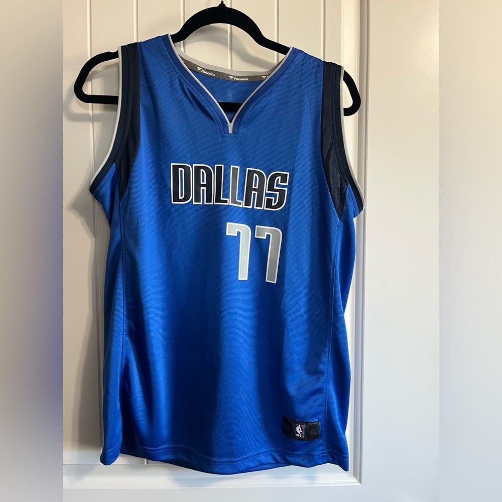 Luka Dončić Dallas Mavericks 77 Fanatics Authenic NBA Jersey Youth XL NBA Finals